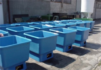 Бассейны квадратные